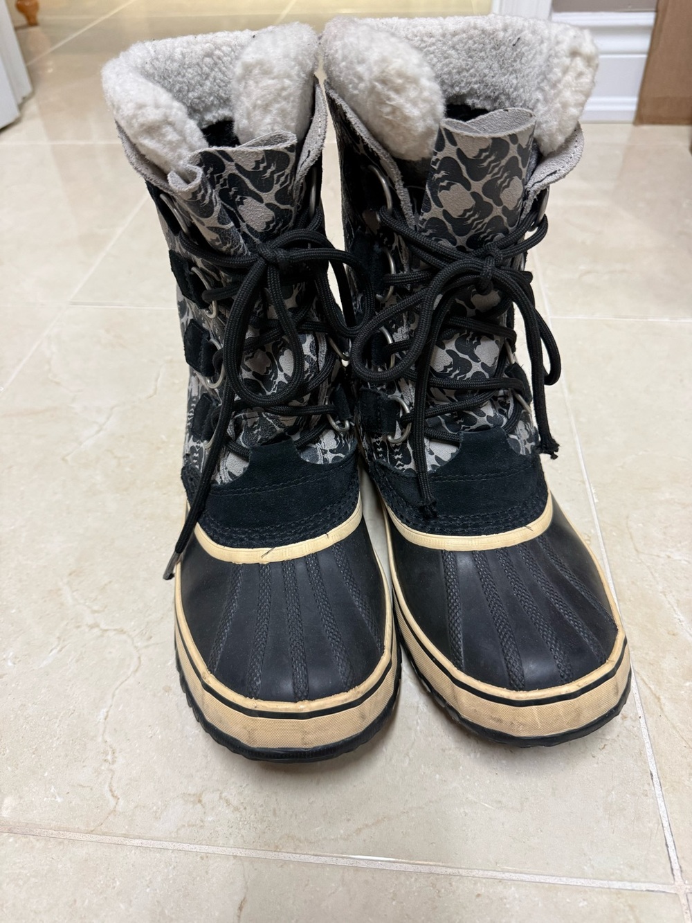 Sorel Black and Cream Insulated Lace-Up Winter Boots